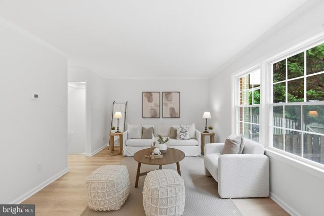 9103 BARRICK ST, Fairfax, VA 22031