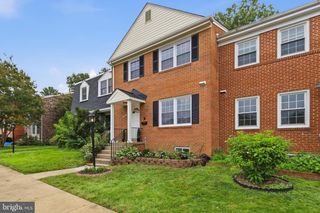 9103 BARRICK ST, Fairfax, VA 22031