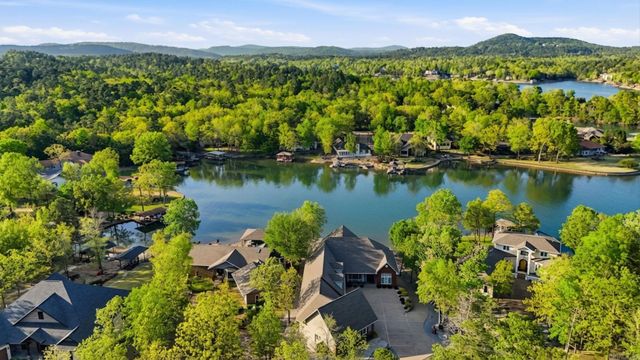 1 Levantino Place, Hot Springs Village, AR 71909