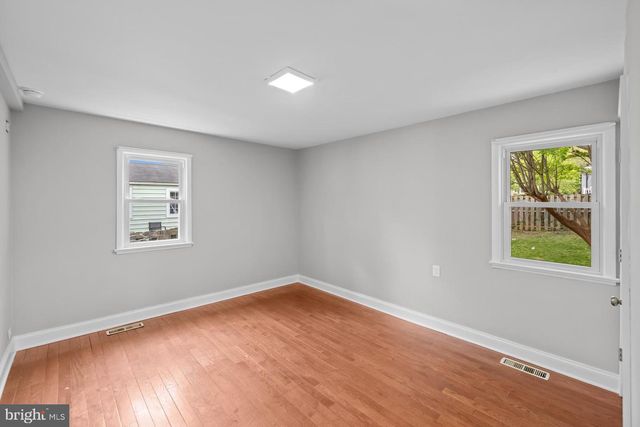 9728 53RD AVE, College Park, MD 20740
