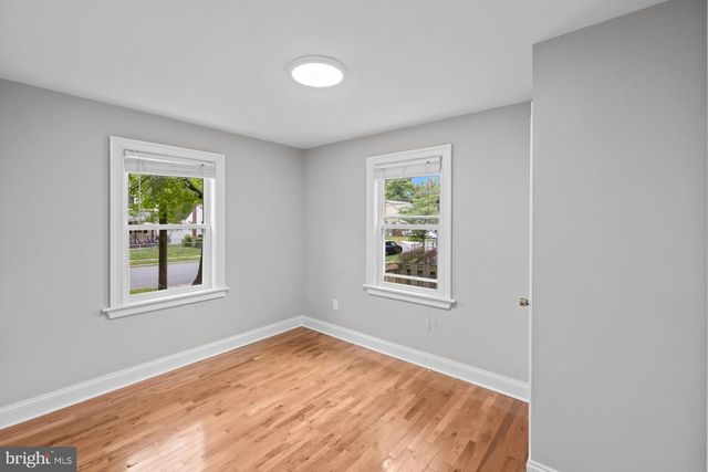 9728 53RD AVE, College Park, MD 20740