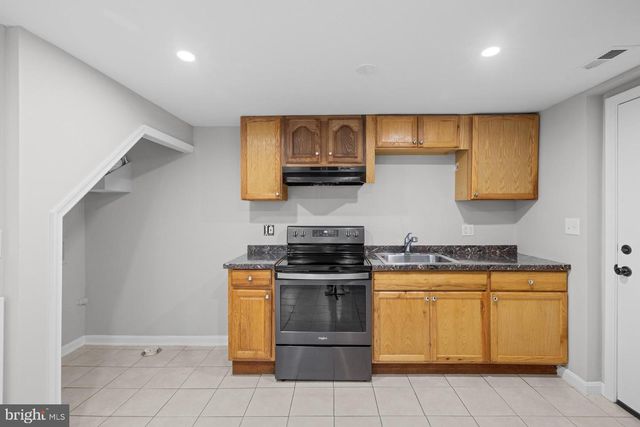9728 53RD AVE, College Park, MD 20740
