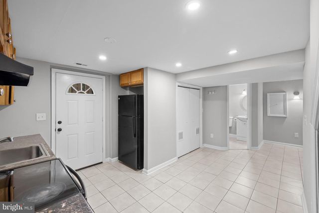 9728 53RD AVE, College Park, MD 20740