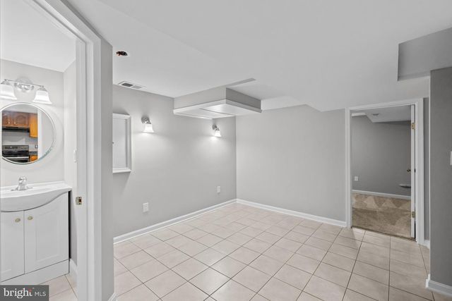 9728 53RD AVE, College Park, MD 20740