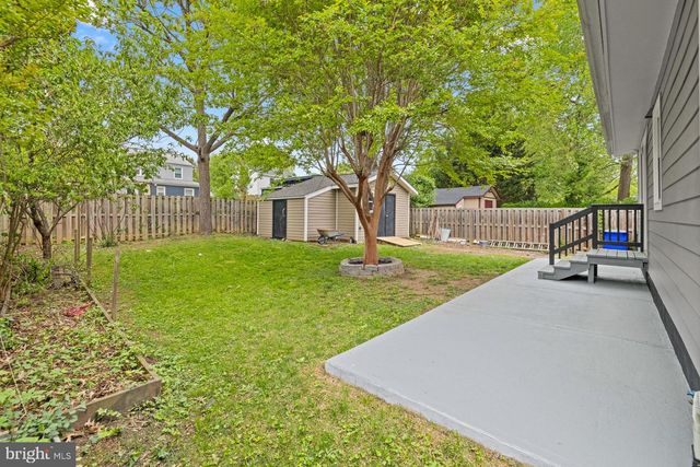 9728 53RD AVE, College Park, MD 20740