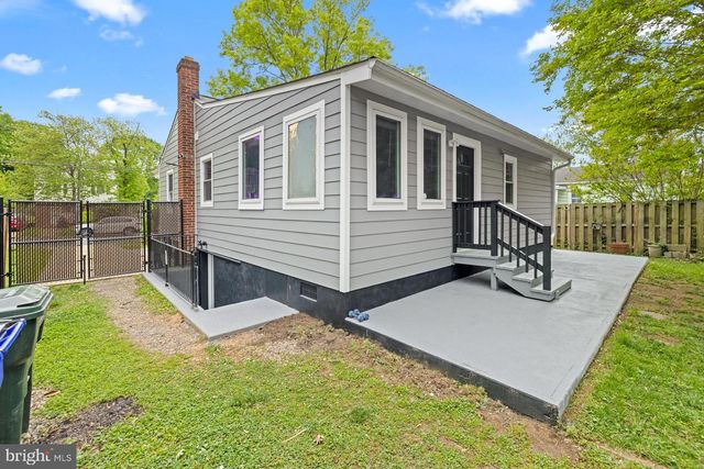 9728 53RD AVE, College Park, MD 20740