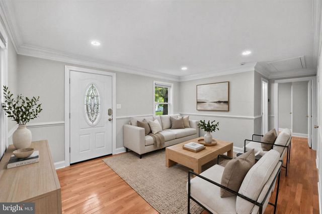 9728 53RD AVE, College Park, MD 20740