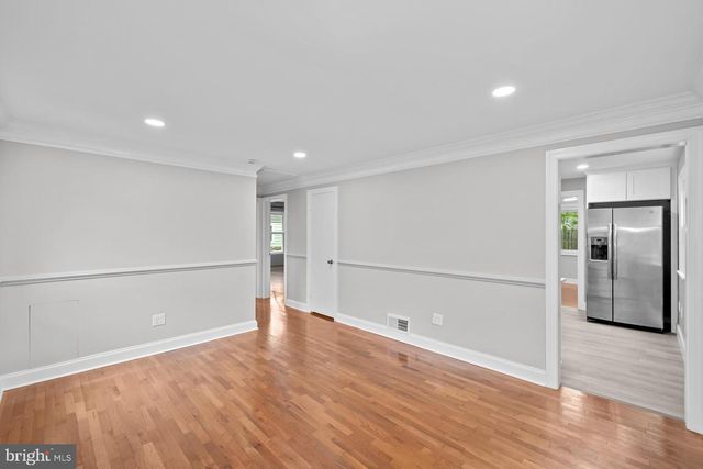 9728 53RD AVE, College Park, MD 20740