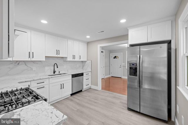 9728 53RD AVE, College Park, MD 20740