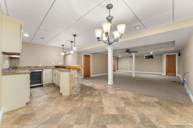 405 Galway Drive, Valparaiso, IN 46385