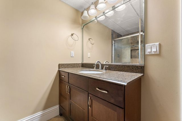 405 Galway Drive, Valparaiso, IN 46385