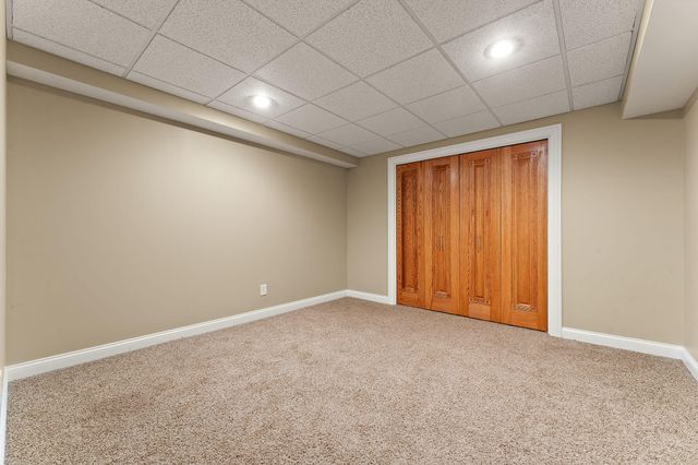 405 Galway Drive, Valparaiso, IN 46385