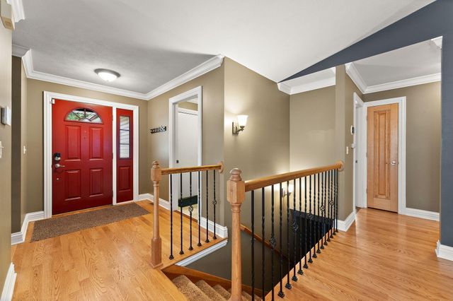 405 Galway Drive, Valparaiso, IN 46385