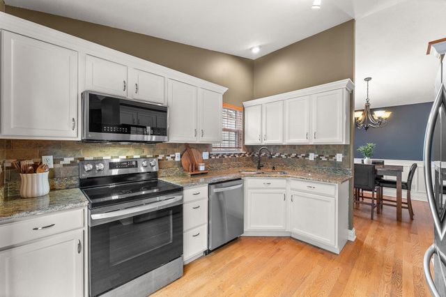 405 Galway Drive, Valparaiso, IN 46385