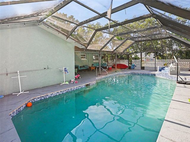 415 OAKMOUNT ROAD, Clearwater, FL 33765