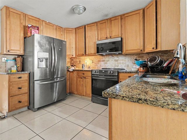 415 OAKMOUNT ROAD, Clearwater, FL 33765