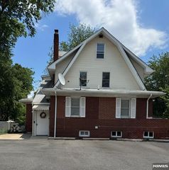 200 E Madison Avenue 2nd Fl, Dumont, NJ 07628