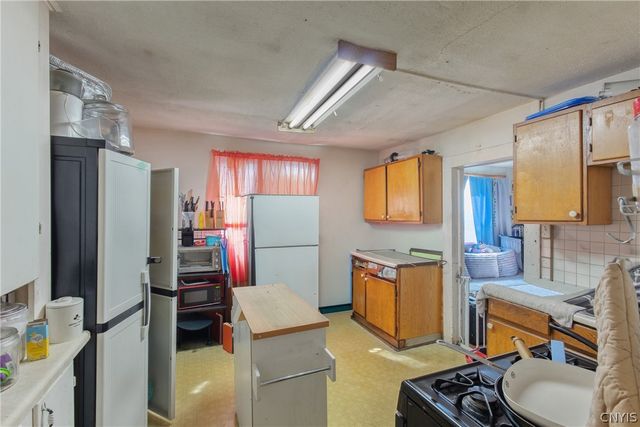 212 Lakeview Avenue, Syracuse, NY 13204