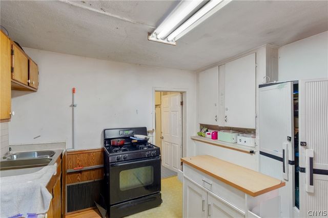 212 Lakeview Avenue, Syracuse, NY 13204