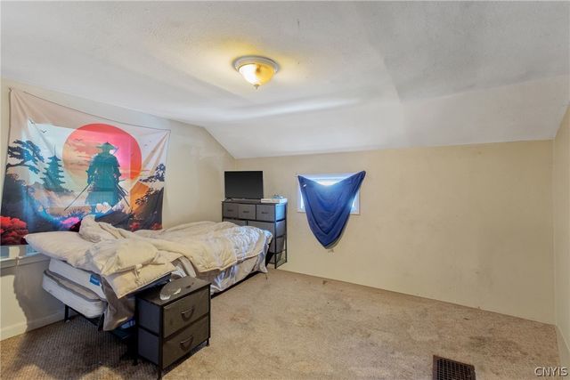 212 Lakeview Avenue, Syracuse, NY 13204