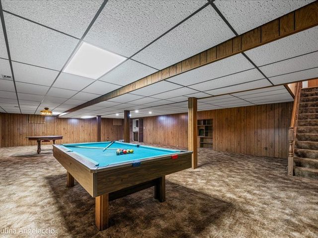 990 Burridge Court, Libertyville, IL 60048
