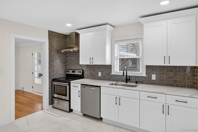 15022 Winston, Redford Charter Township, MI 48239