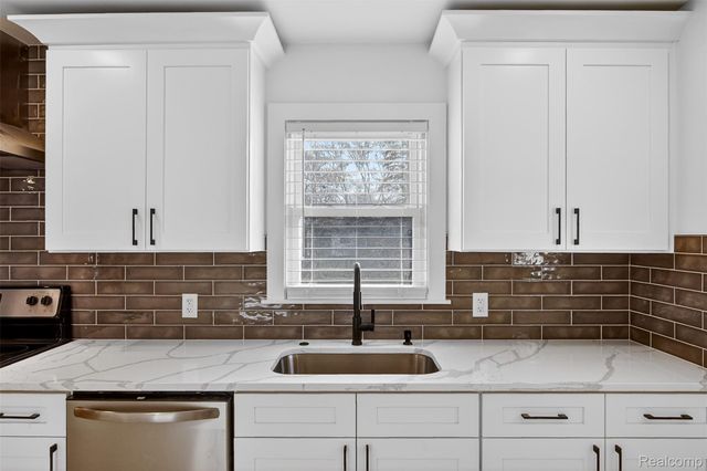 15022 Winston, Redford Charter Township, MI 48239