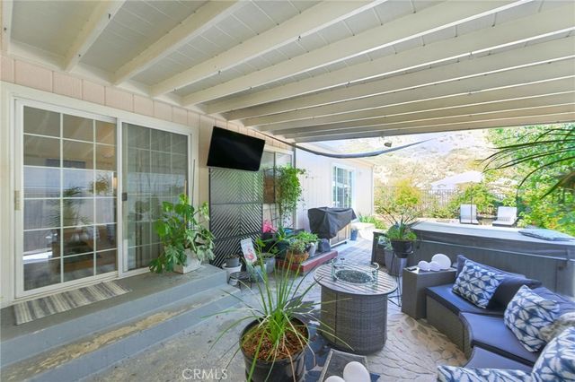 20161 Canyon View Drive, Canyon Country, CA 91351