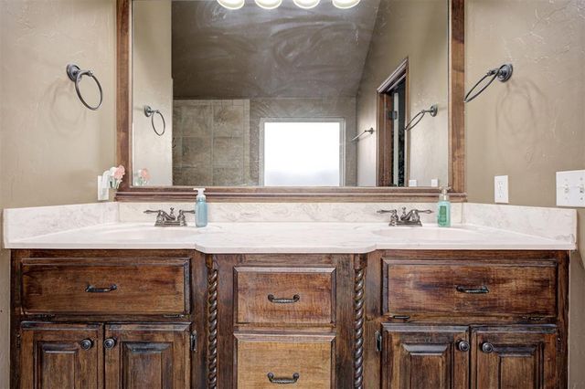 2600 SE 39th Street, Moore, OK 73160