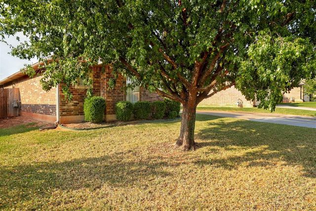2600 SE 39th Street, Moore, OK 73160