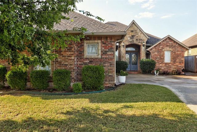 2600 SE 39th Street, Moore, OK 73160