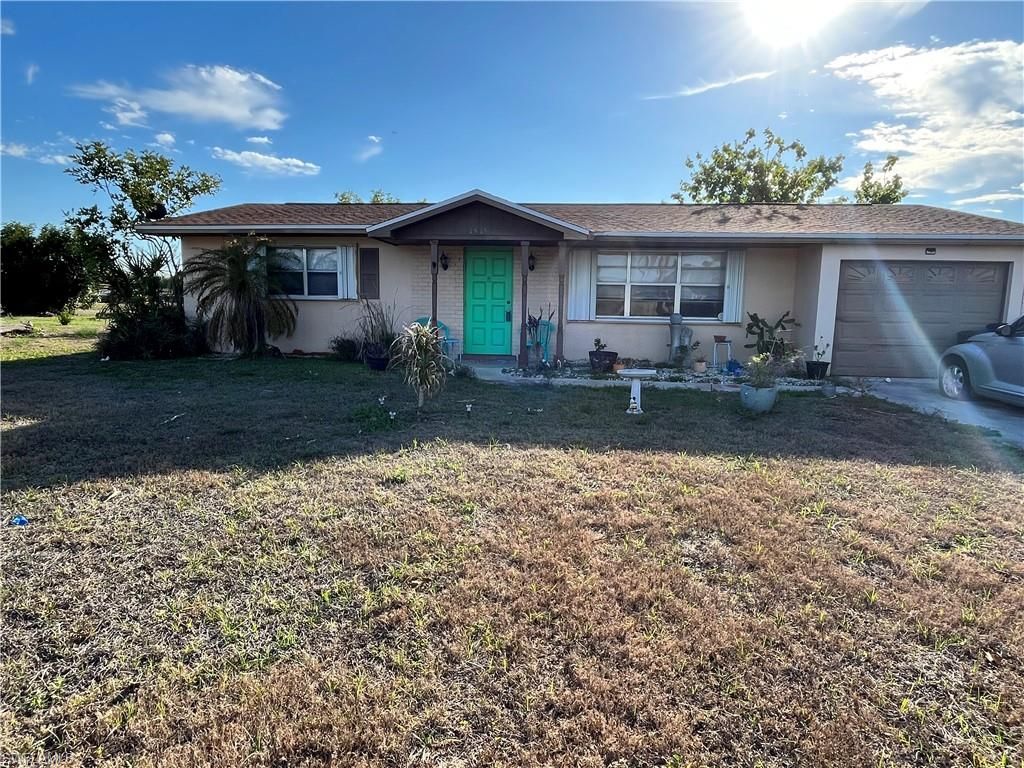 1515 Medford PL, Lehigh Acres, FL 33936