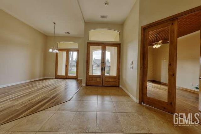 9448 Val Di Chiana, Bakersfield, CA 93314