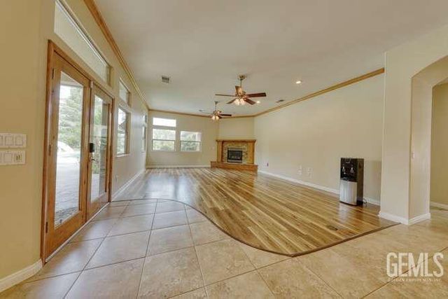 9448 Val Di Chiana, Bakersfield, CA 93314