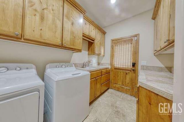 9448 Val Di Chiana, Bakersfield, CA 93314