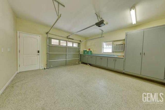 9448 Val Di Chiana, Bakersfield, CA 93314