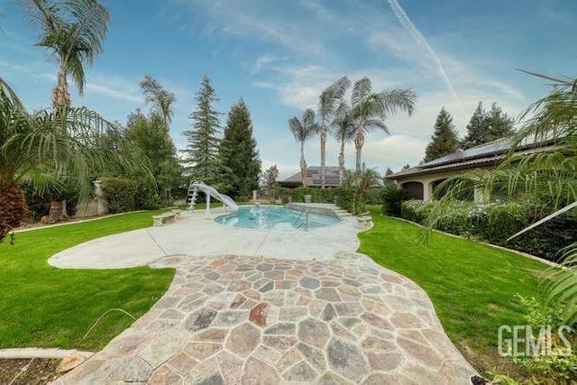 9448 Val Di Chiana, Bakersfield, CA 93314
