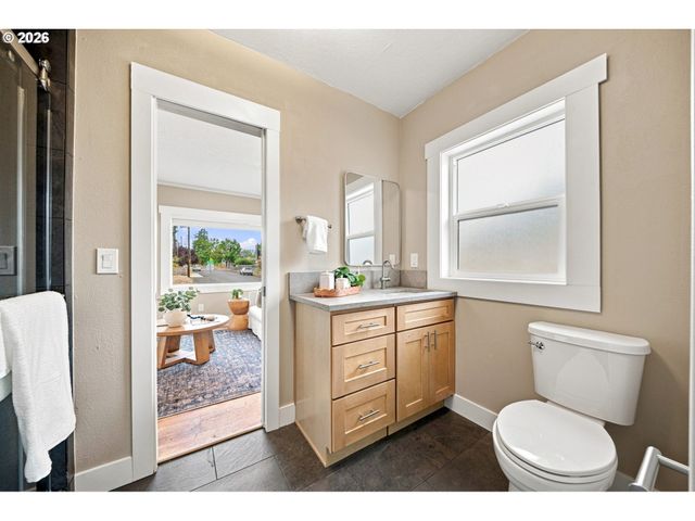 6310 Se 72ND Ave, Portland, OR 97206