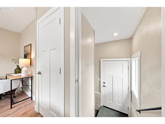 6310 Se 72ND Ave, Portland, OR 97206