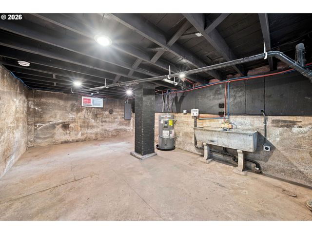 6310 Se 72ND Ave, Portland, OR 97206