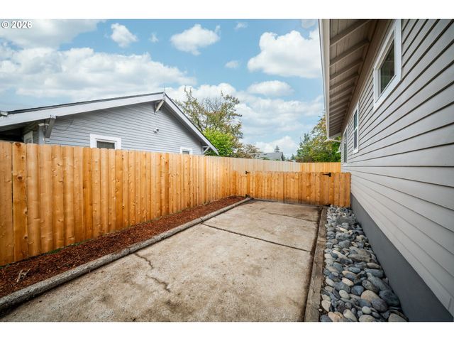 6310 Se 72ND Ave, Portland, OR 97206