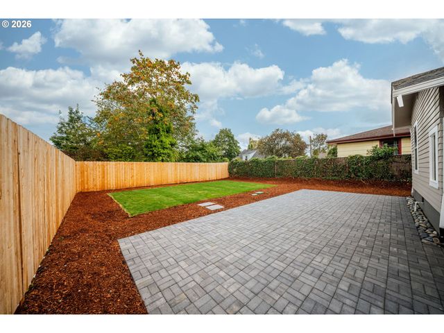 6310 Se 72ND Ave, Portland, OR 97206