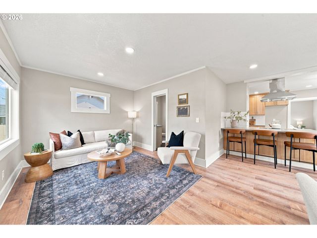 6310 Se 72ND Ave, Portland, OR 97206