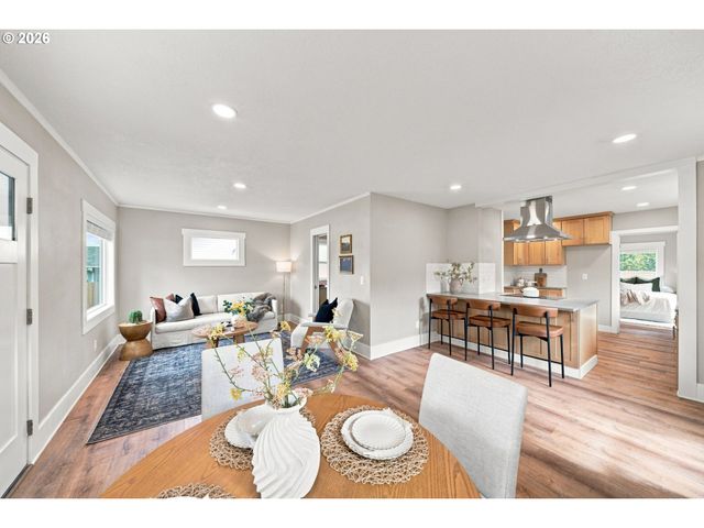 6310 Se 72ND Ave, Portland, OR 97206