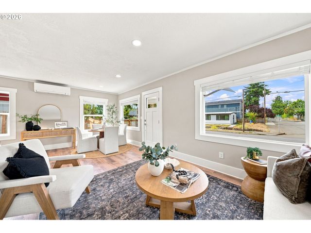 6310 Se 72ND Ave, Portland, OR 97206
