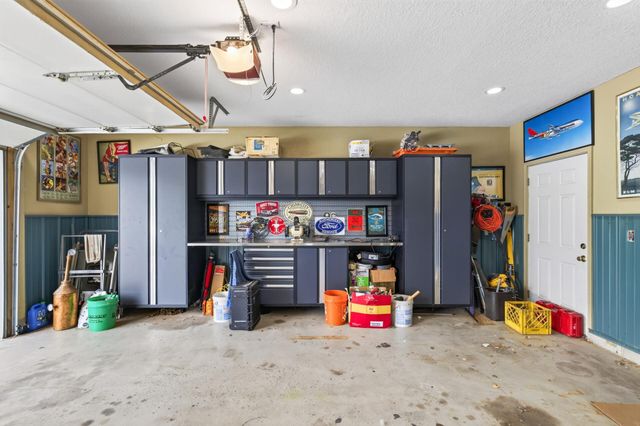 1601 E 82nd Street, Bloomington, MN 55425