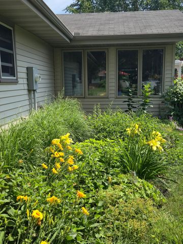 1601 E 82nd Street, Bloomington, MN 55425