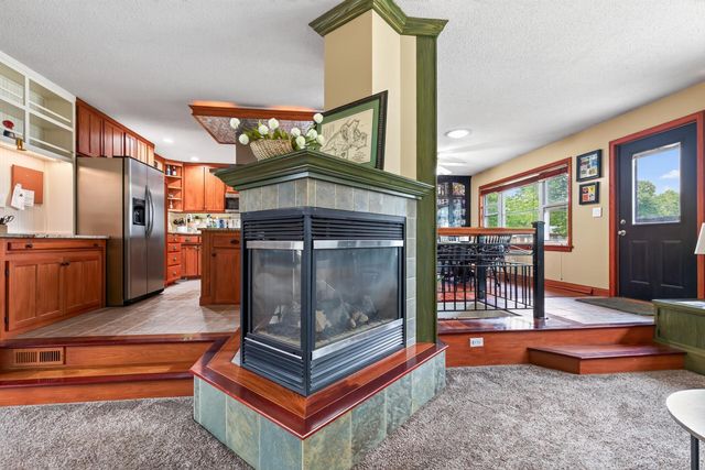 1601 E 82nd Street, Bloomington, MN 55425