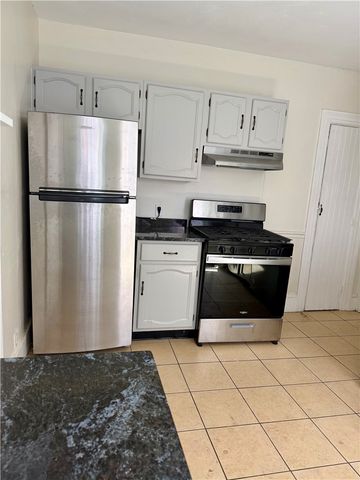 552 Hope Street 1, Providence, RI 02906