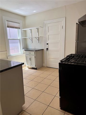 552 Hope Street 1, Providence, RI 02906